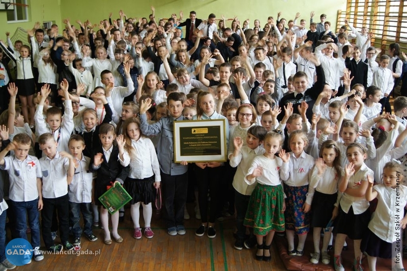 Certyfikat "Wiarygodnej Szkoły" dla podstawówki i gimnazjum w Krzemienicy