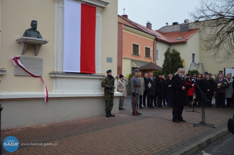 Odsłonięto popiersie Piłsudskiego