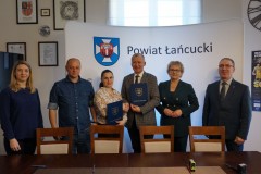 Taniec z akrobatyką w II LO