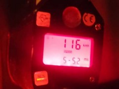 O 66 km/h za szybko, bez prawa jazdy i prawie promil alkoholu