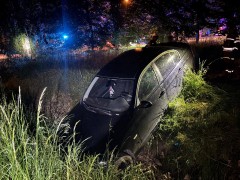 Zjechał z drogi i wjechał do rowu, miał ponad 2,5 promila
