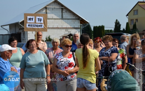 Mieszkańcy Woli Małej protestują: "Nie pozwolimy zamknąć drogi!"