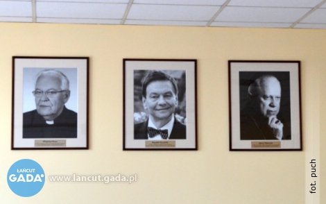 Portrety honorowych obywateli Łańcuta zdobią ściany urzędu