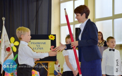 Pierwszaki z SP 2 przyjęte do grona uczniów