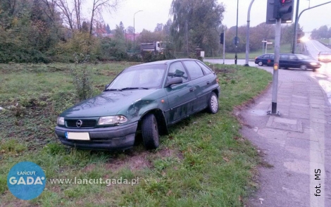 Kolejna stłuczka na światłach przy łańcuckim cmentarzu