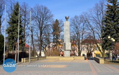 Nie zburzą pomnika w Łańcucie?