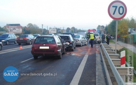 Wypadek z udziałem czterech pojazdów