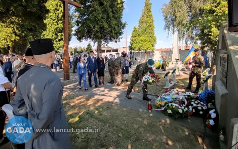 Odnowione miejsce spoczynku żołnierzy