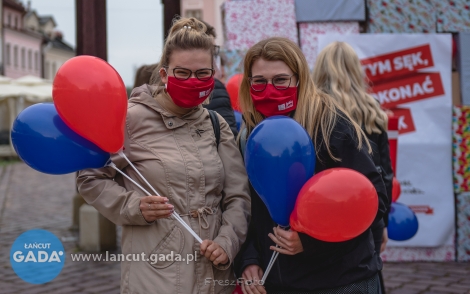 Wolontariusz pomaga średnio 12 osobom