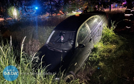 Zjechał z drogi i wjechał do rowu, miał ponad 2,5 promila