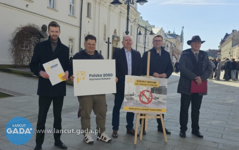 "Czas uwolnić szkoły od smartfonów"